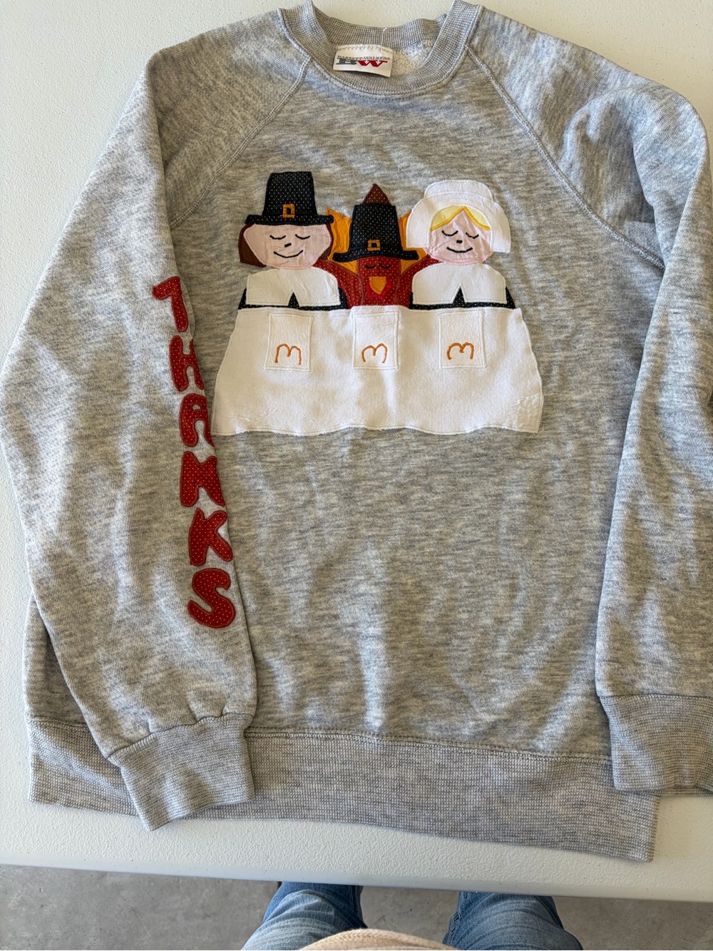 Bassett Walker 80’s Thanksgiving theme woman’s sweatshirt